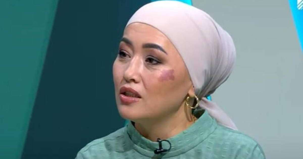 Әнші Наркенжеге шүйліккен директордың студент қыздарға қырындағаны туралы ақпарат тарады