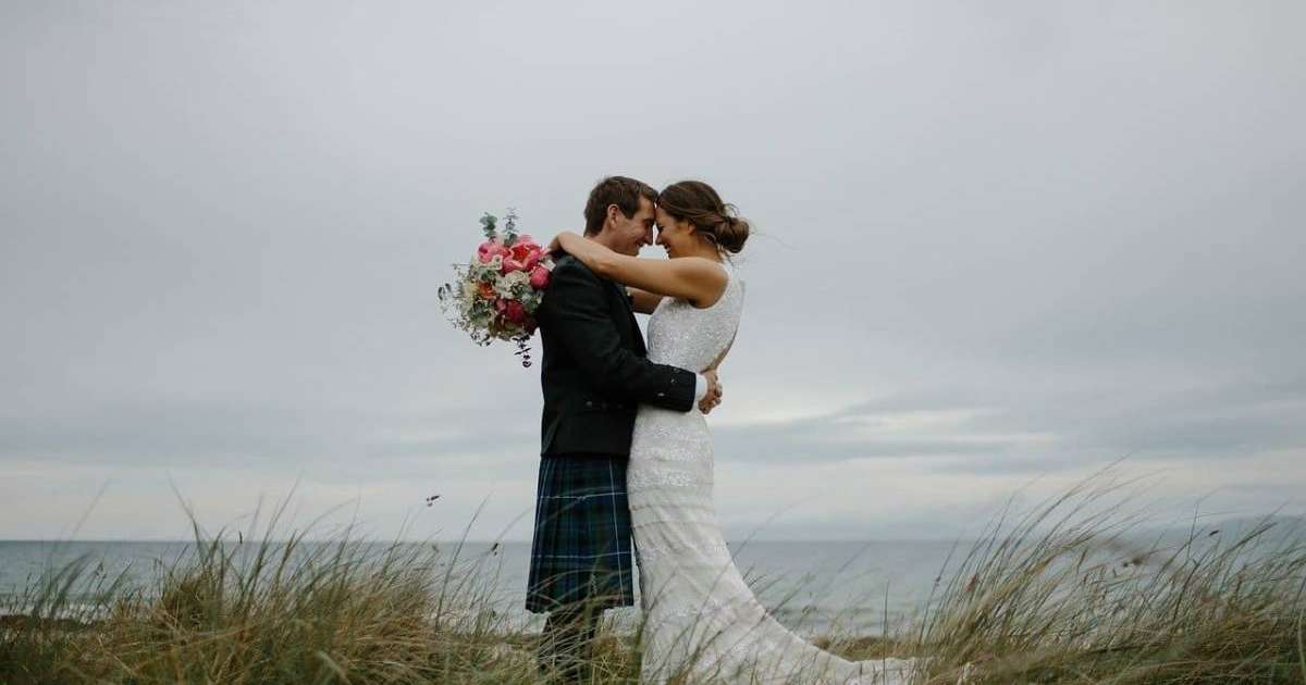 Екі қызды зорлағаны үшін түрмеде отырып маньяк үйленгелі жатыр