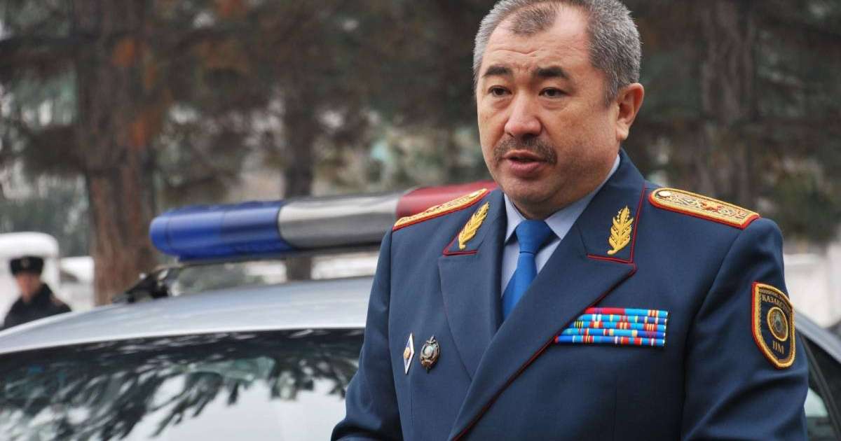 Ішкі істер министрінің жалақысы белгілі болды