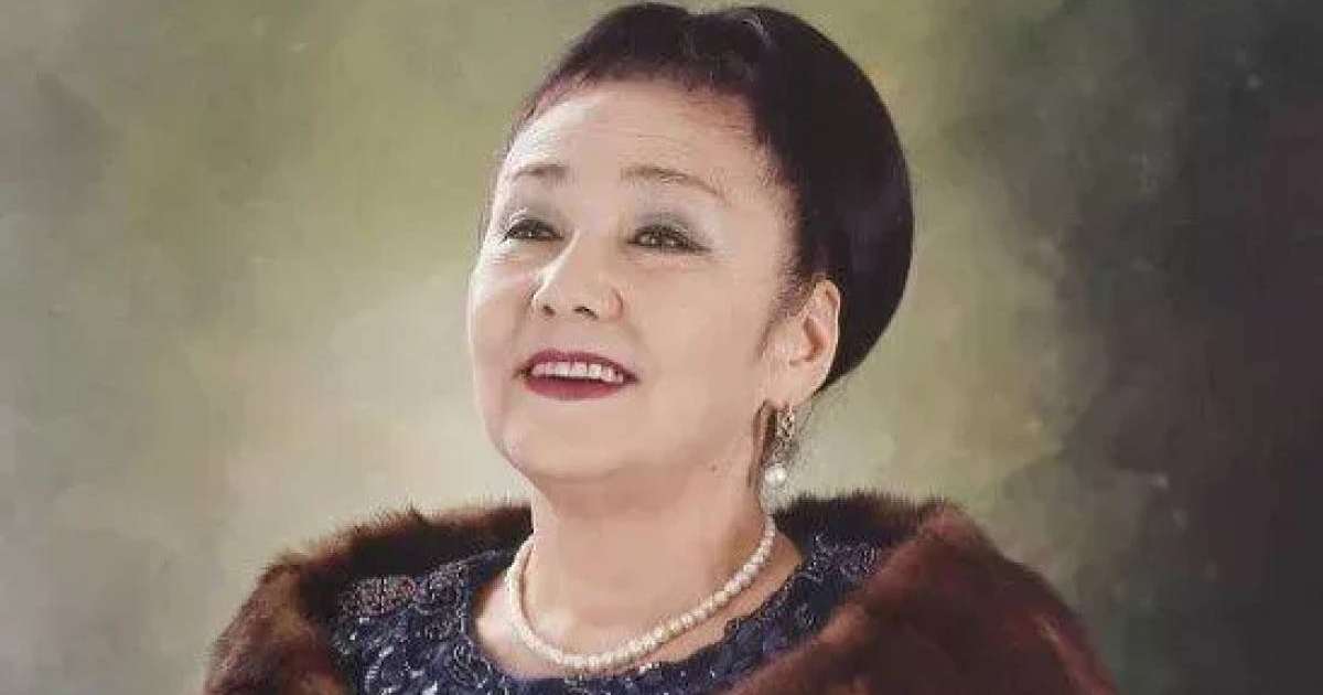 Атақты әншілер Бибігүл Төлегенованың әлі күнге дейін атақ алмағанын мәлім етті