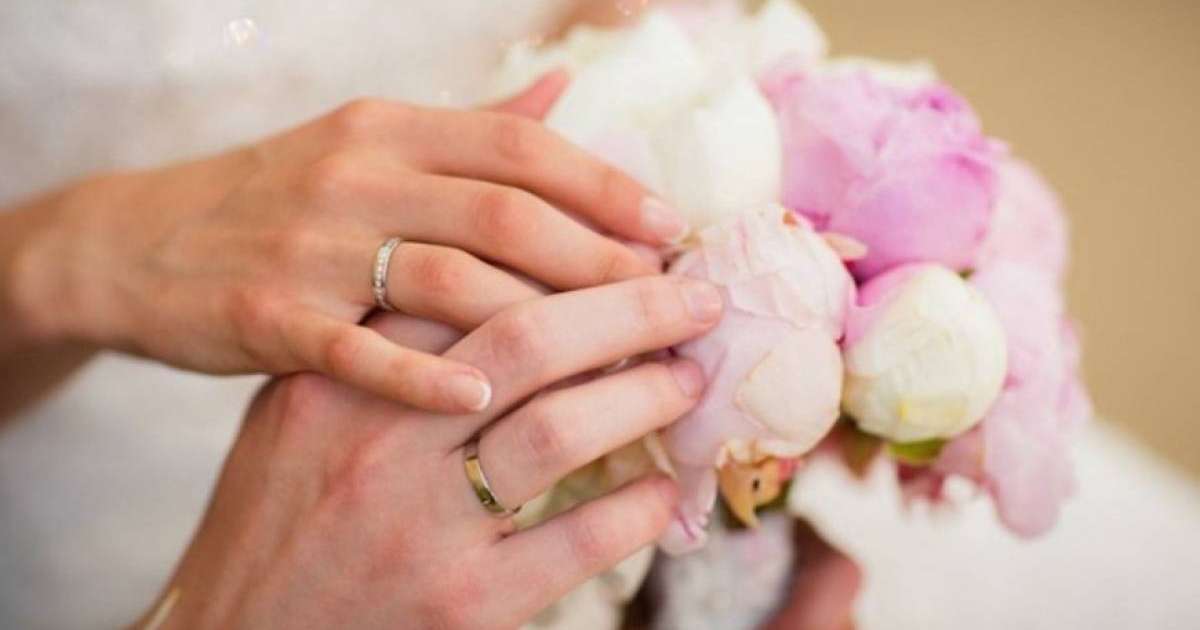 22 жастағы бойжеткен бетіне қышқыл шашып, күйдіріп тастаған жігітке тұрмысқа шықты