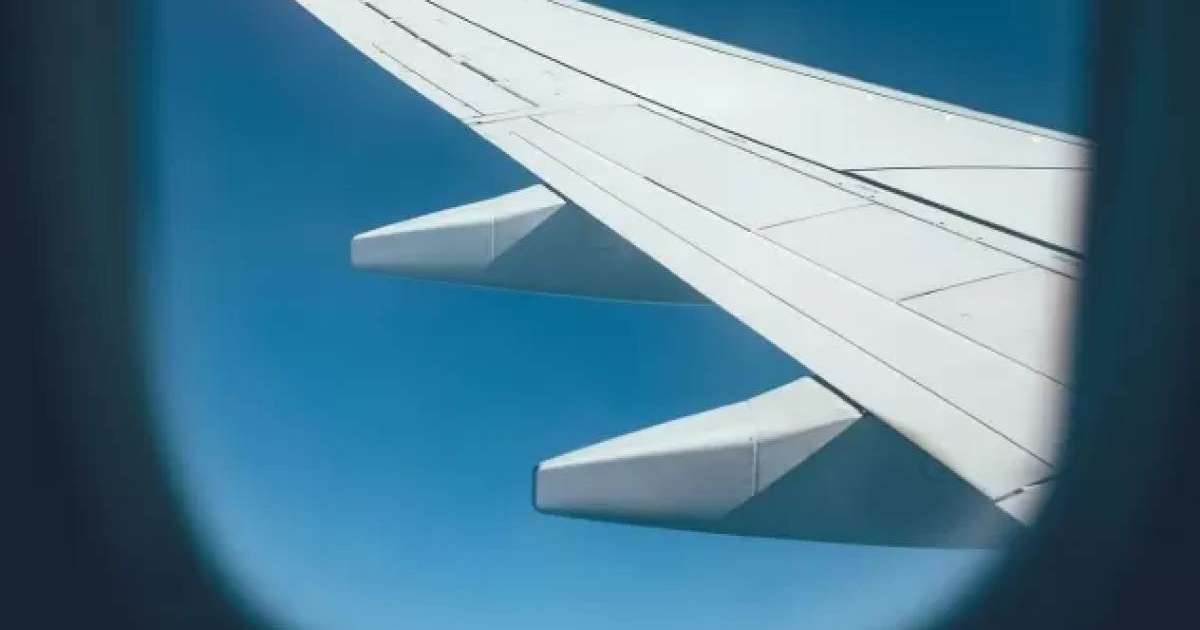 Ұшақта терезе жақта отыру қауіпті болып шықты