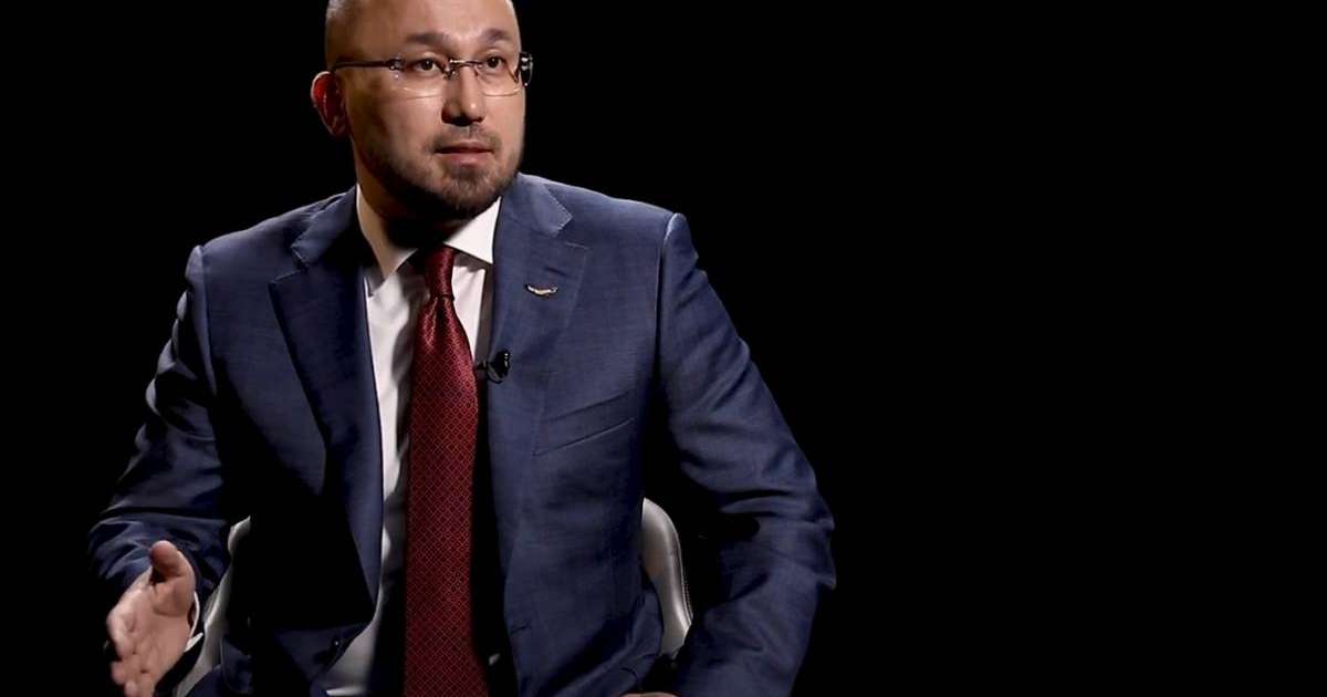 «Біз тек қазақ тілін қолдануды міндеттейміз»: Дәурен Абаев ресейлік депутаттарға жауап берді