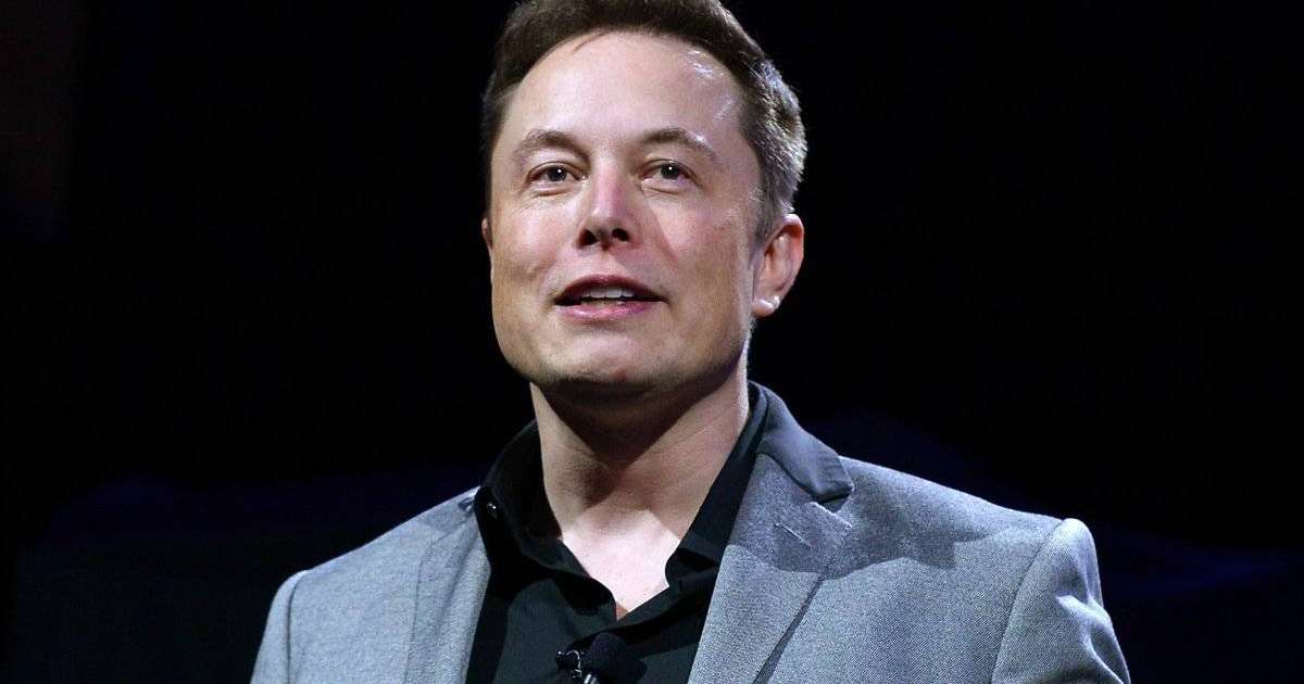 Илон Маск жаңа қала салып жатқанын айтты