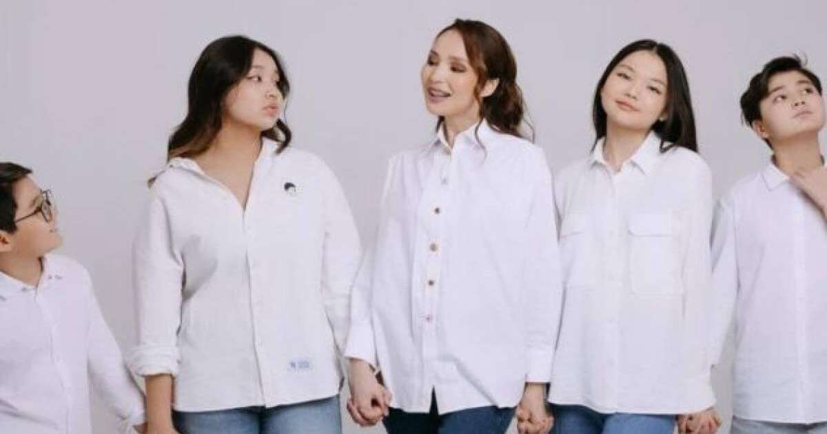 Қайрат Нұртастан бөлек тұратын Жұлдыз Әбдукәрімова бесінші баласына аяғы ауыр екенін көрсетті