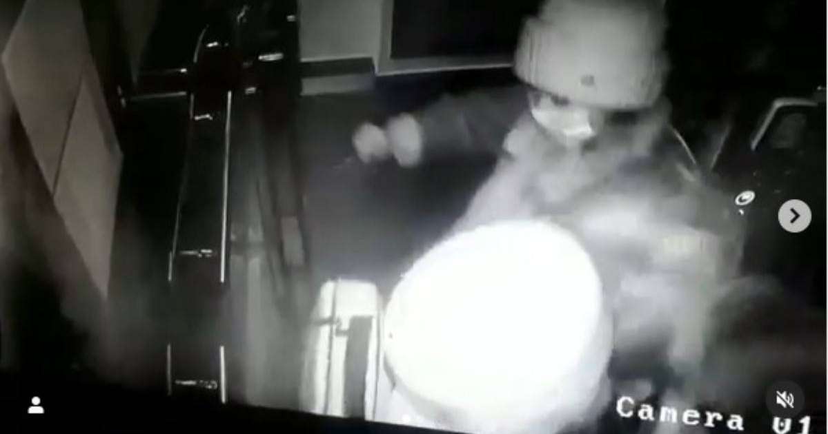 Астанада лифтідегі әйелдердің төбелесі видеоға түсіп қалды