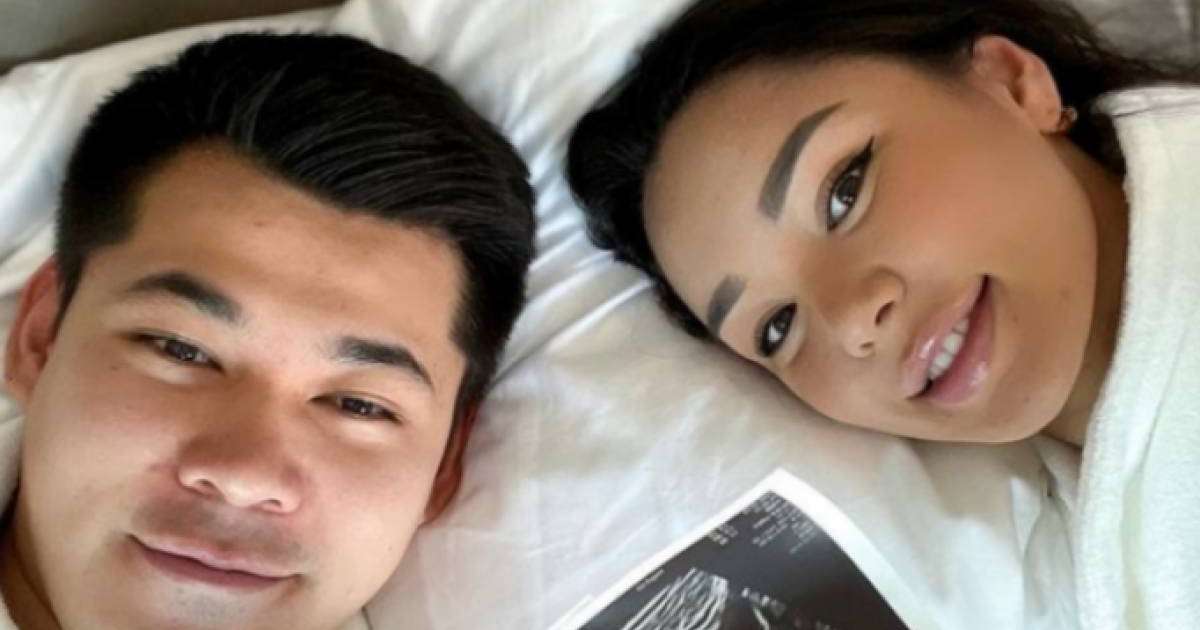 Актриса Жания Джуринская аяғы ауыр екенін мәлімдеді