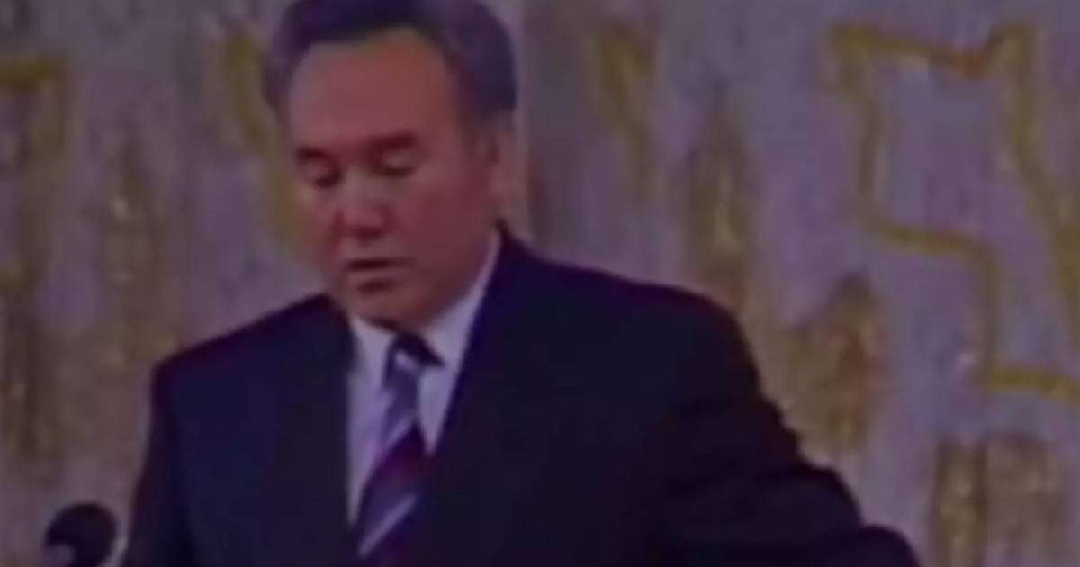 Нұрсұлтан Назарбаевтың 30 жыл бұрын халыққа ант берген сәтінен видео жарияланды