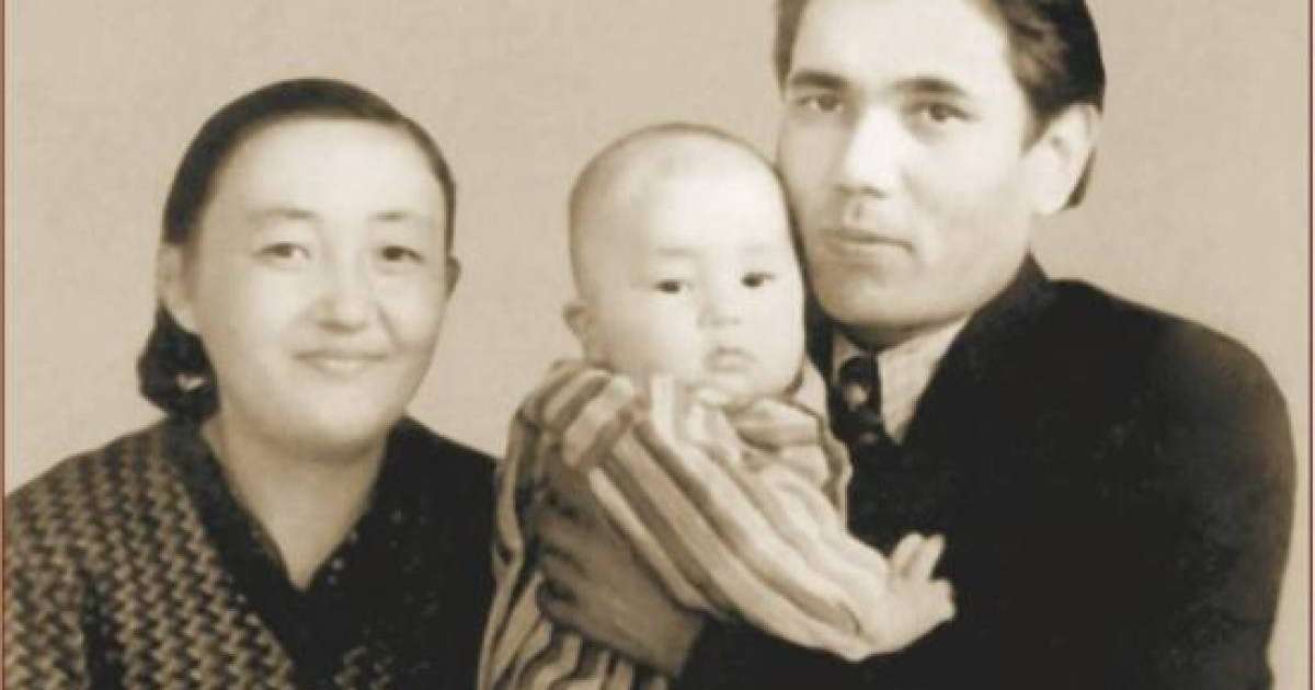 Қасым-Жомарт Тоқаев анасына қатысты жазба жариялады