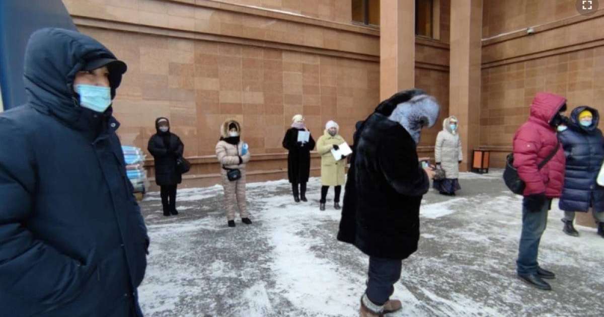 Сот шешімімен келіспейтіндер Ақордаға келді