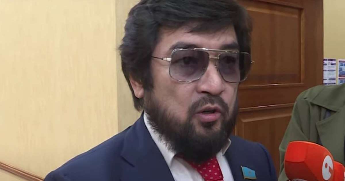 Бекболат Тілеухан Арон Атабекті «елбұзар» деп айыптады