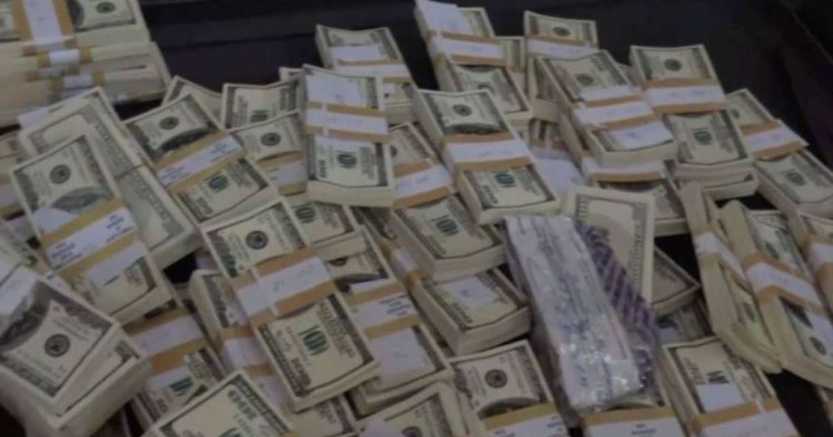 Қаржы агенттігі Алматыда 1 миллион долларды өртеп жіберді (видео)