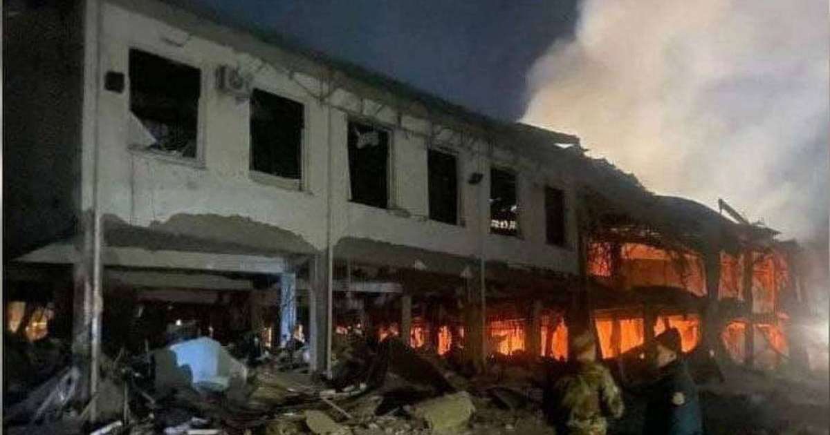 Өзбекстанда сауда орталығында жарылыс болды