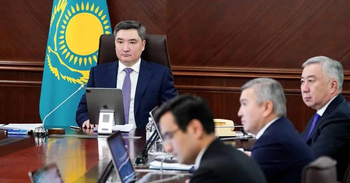 Олжас Бектенов бағаны тұрақтандыра алмаған әкімдердің мәселесін жеке қарайтынын айтты