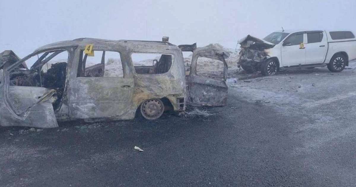 Ішінде төрт бала бар: Ақтөбе облысында болған жол апатынан сегіз адам қаза болды