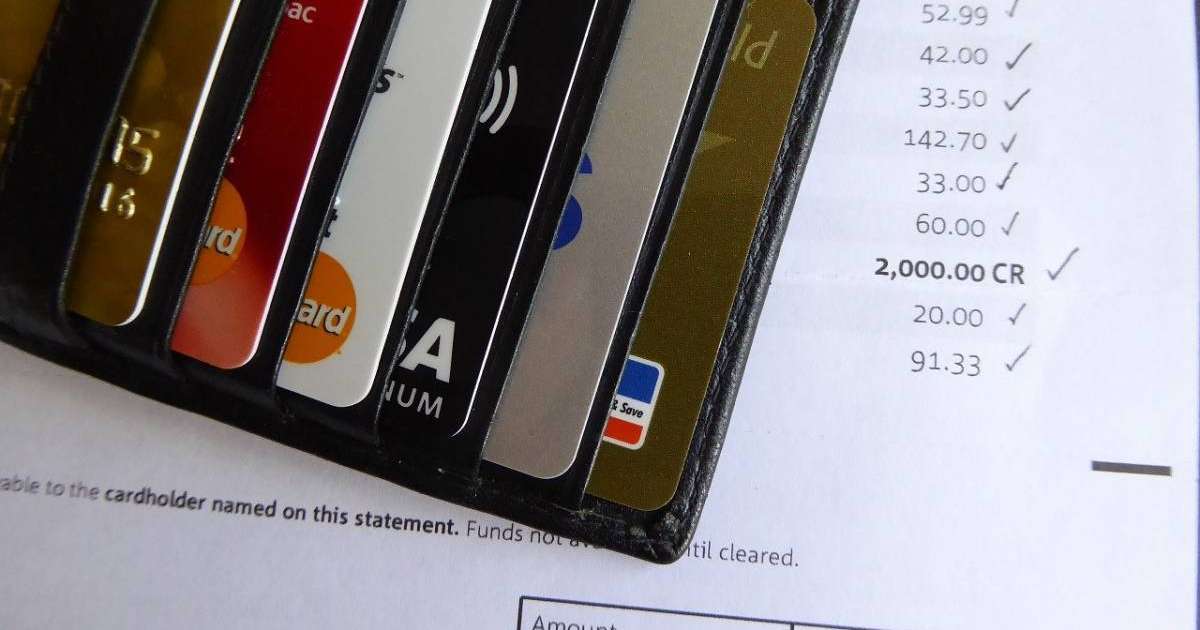 Мобильді аударымдардан алынатын салық: вице-премьер Қаржы министрлігіне тапсырма берді