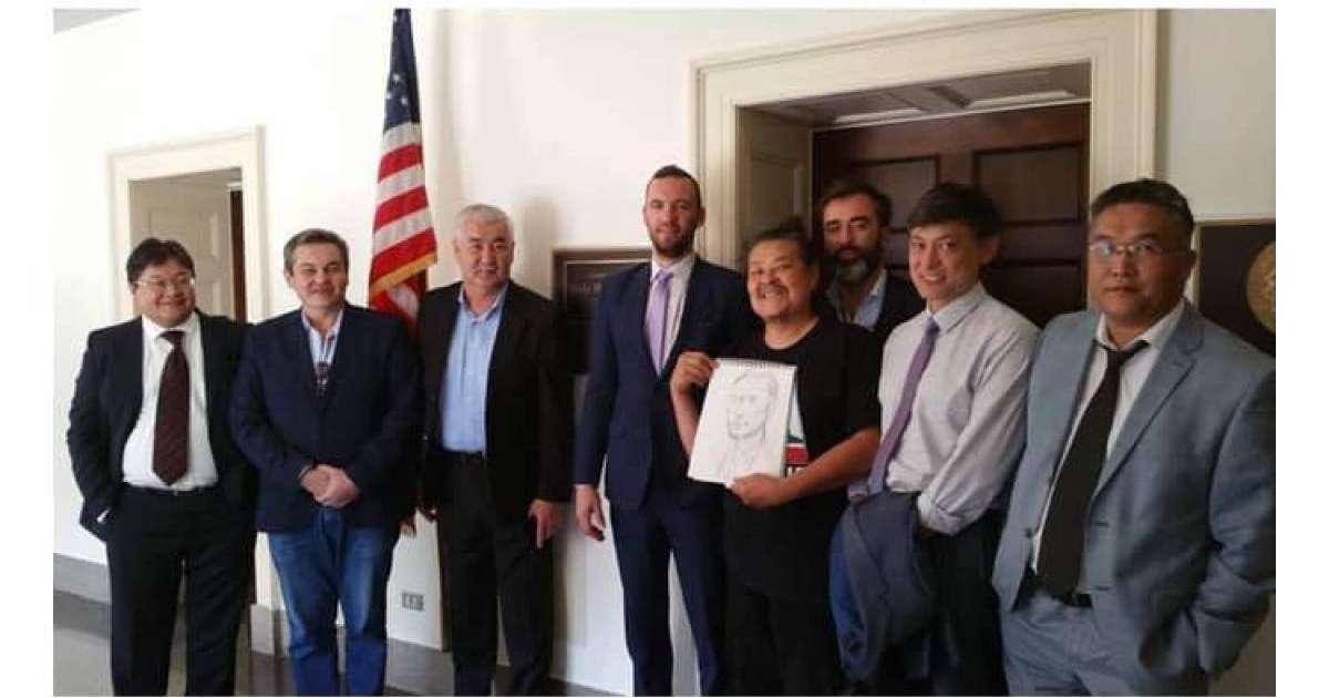 Айдос Сарым: Қазақстандағы “ашаршылықты — геноцид” деп тану үшін жұмыс істейміз