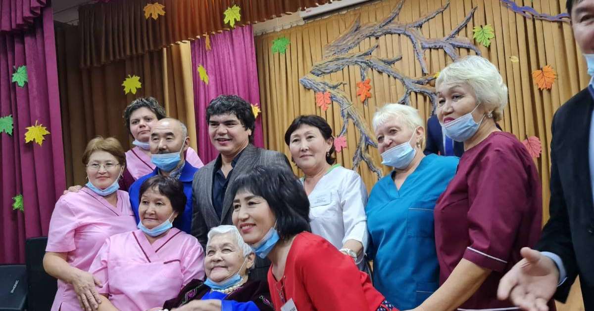 «Birgemiz: Qamqor»: в рамках общенационального проекта  в дома престарелых привлечены волонтеры