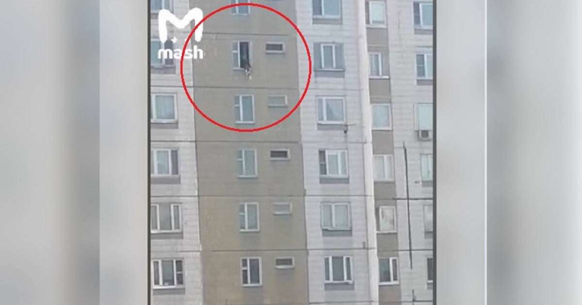 Мәскеуде 16-қабаттан құлаған бойжеткен тірі қалды (видео)