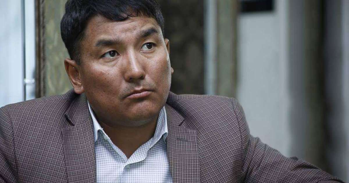 Сіз кімсіз, блатной қойшы Алмасбек Садырбаев?