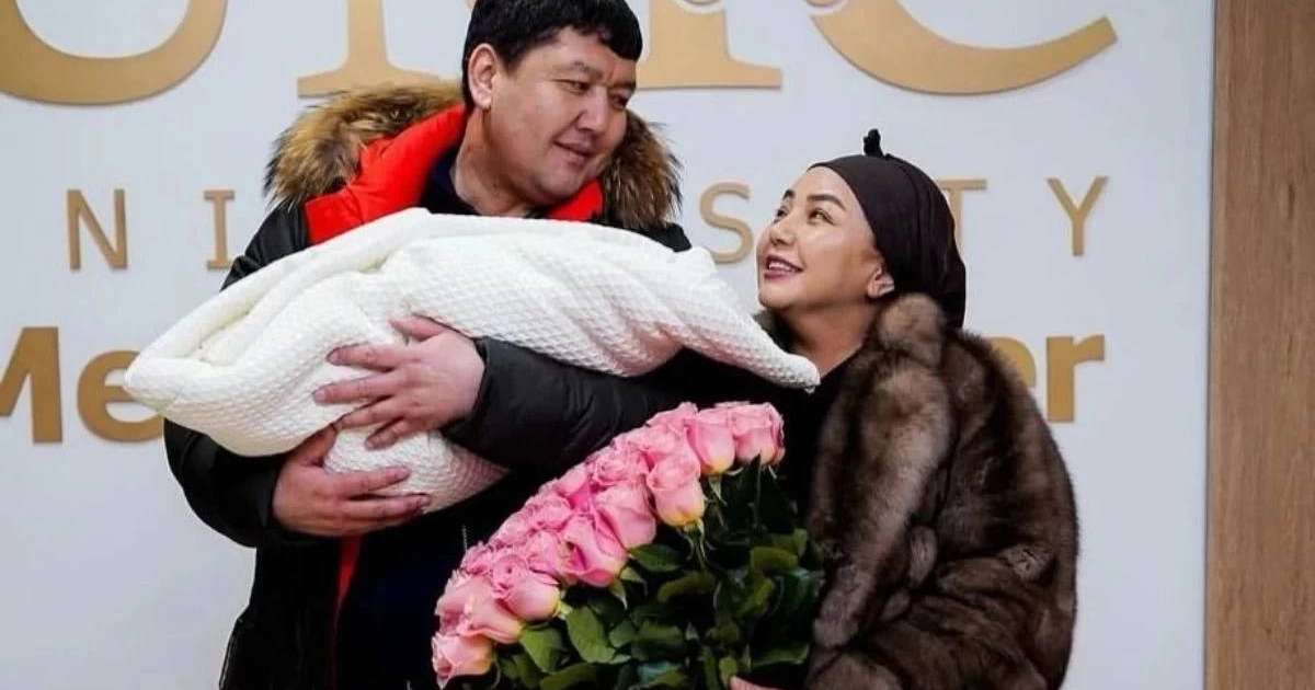 "Көп адам шақырмадық": Алтынай Жорабаева қызын қырқынан шығарды
