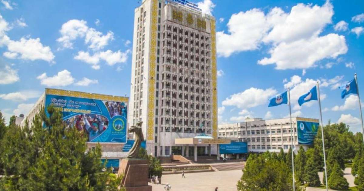 Педофильден соң. ҚазҰУ тізіміне алынған қыздың анасы шағымданды