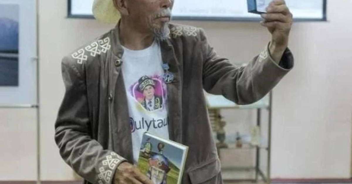 Ұлытау облысында Қазақстанды жаяу аралаған саяхатшыға пәтер берілді