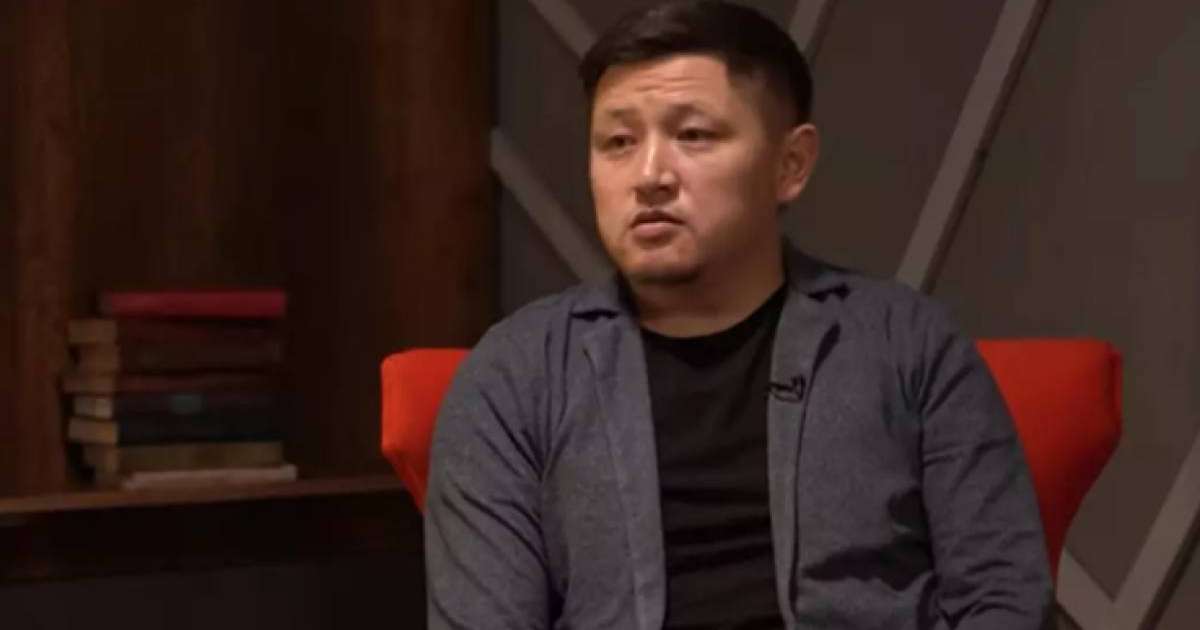 "Кейде өкінемін": Нұрболхан Шарапов Ләйлә Сұлтанқызымен болған арадағы дауға қатысты жан сырын ақтарды (ВИДЕО)