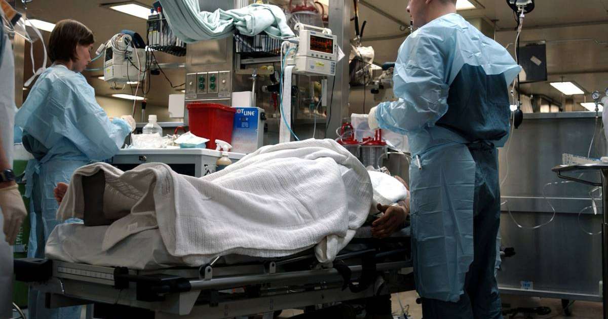 Тест 5 рет сау екенін көрсеткен ер адам коронавирустан көз жұмды