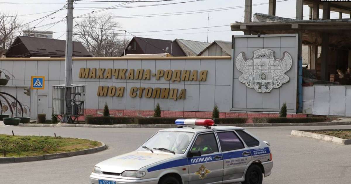 Марқұмға 30-дан аса оқ тиген. Полиция бөлімінде атыс болып, тұрғын өлді (видео)