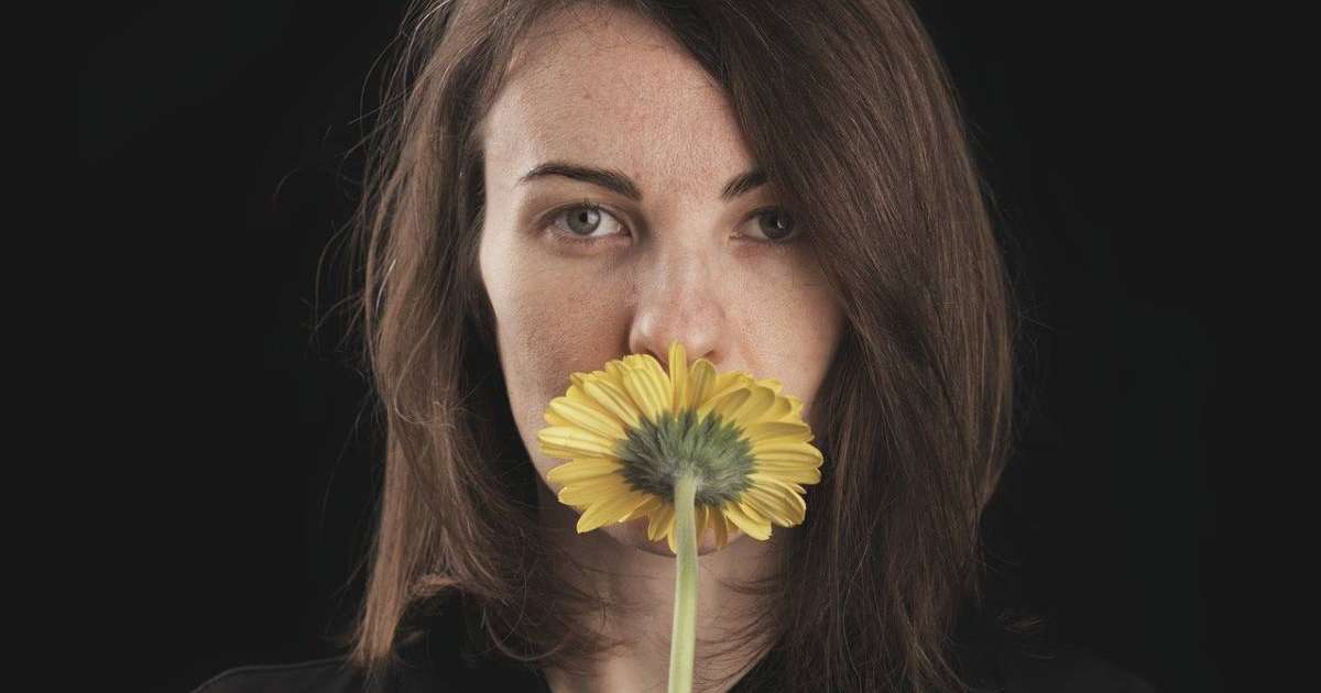 53 жастағы әйел 11 күйеуін жерледі