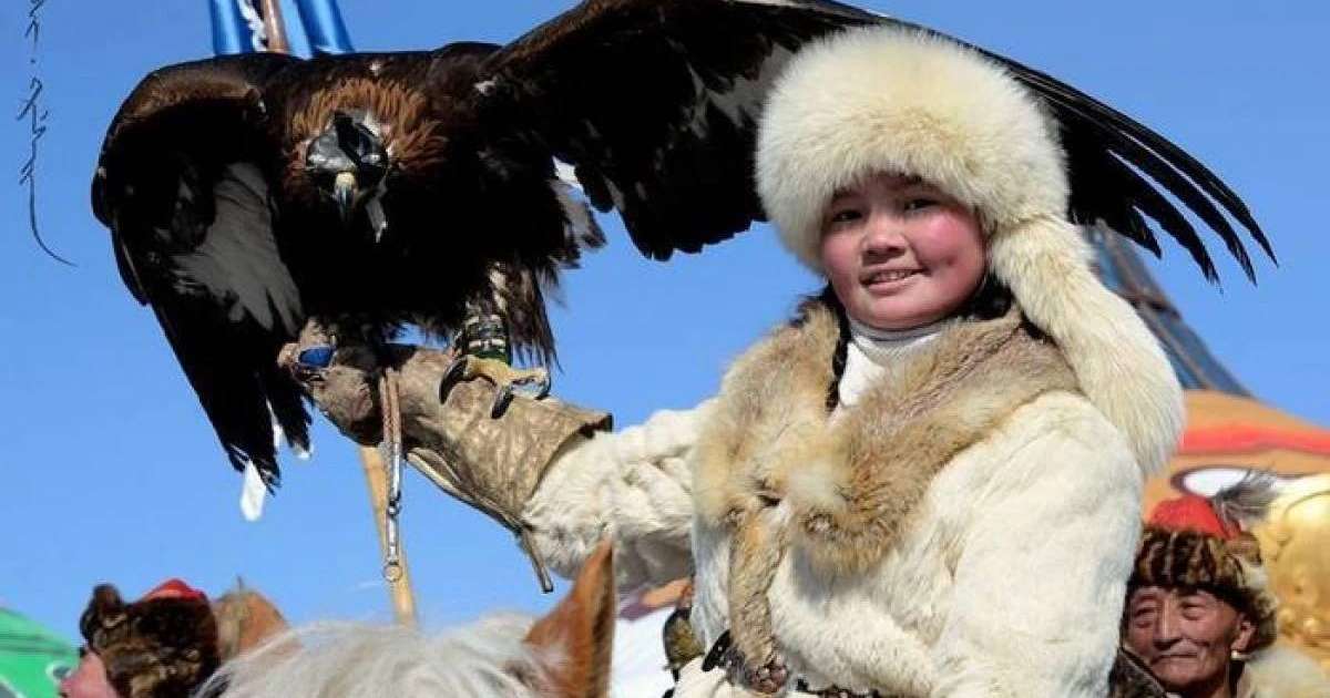 Әлемге әйгілі бүркітші Айшолпан Қазақстанға қоныс аударды