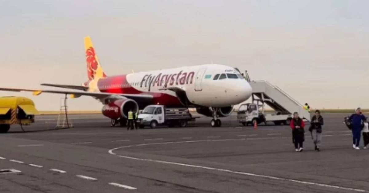 FlyArystan бортында жолаушының рюкзагы өртеніп, ұшақ қайта қонды