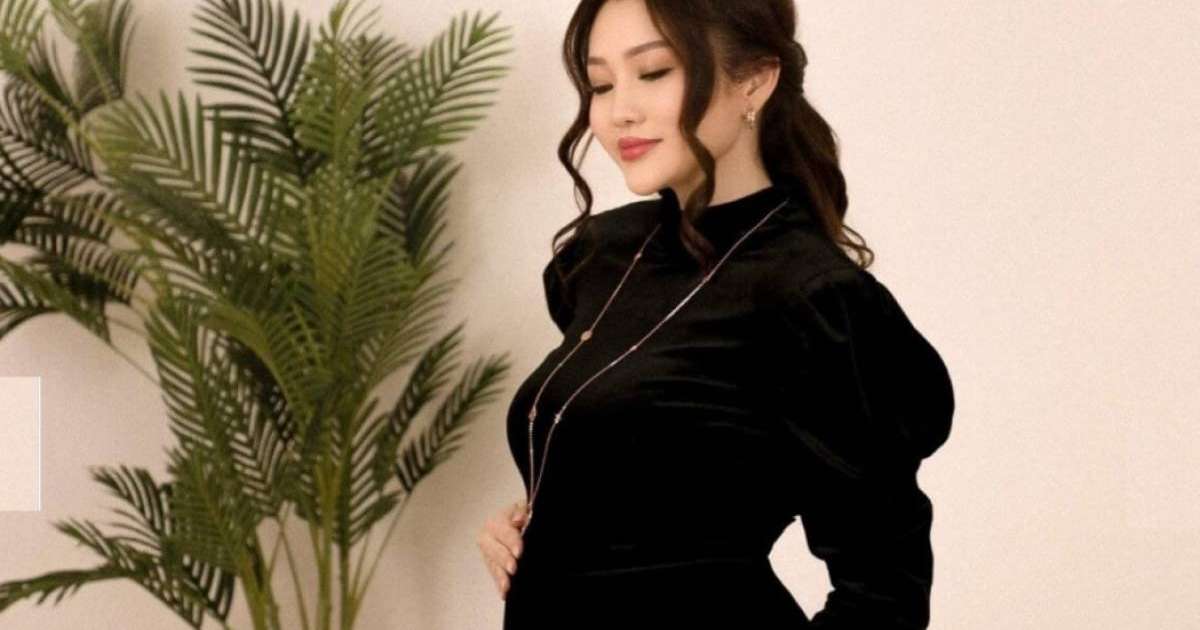 Ерке Есмахан болашақ сәбиінің жынысымен бөлісті