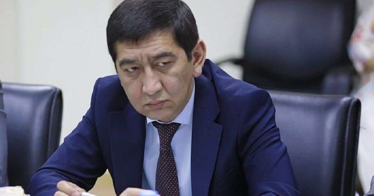 “Түрмеде ет асып, ет жеп отырған шенеуніктерді көрдік” - Ринат Зайытов