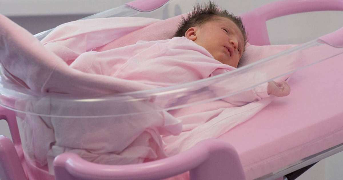 1000 түрлі тамаша есім. Қызға қазақша ат қою 2020, есімдер тізімі