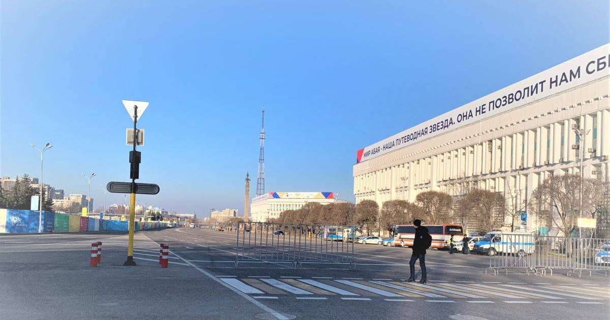 Алматыда "митинг өтеді" деген күні Республика алаңы жабылды