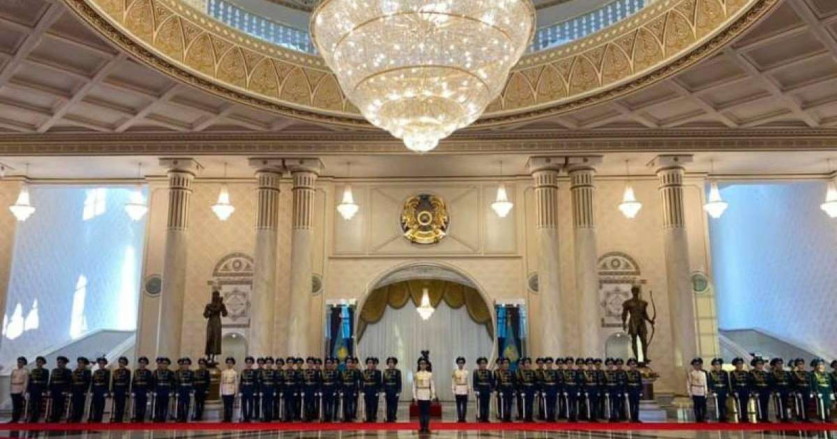 视频：托卡耶夫总统与瑞士联邦主席会面首次直播