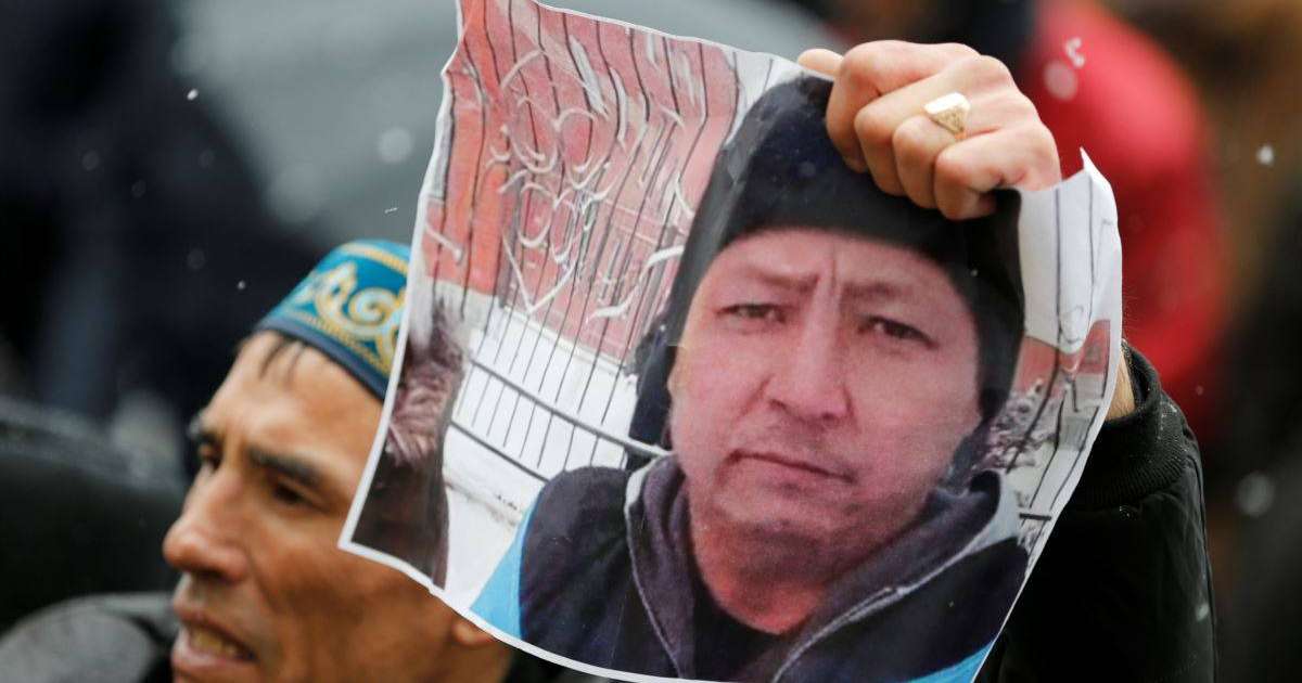 Дулат Ағаділ денесіндегі "жарақат" туралы видео тарады