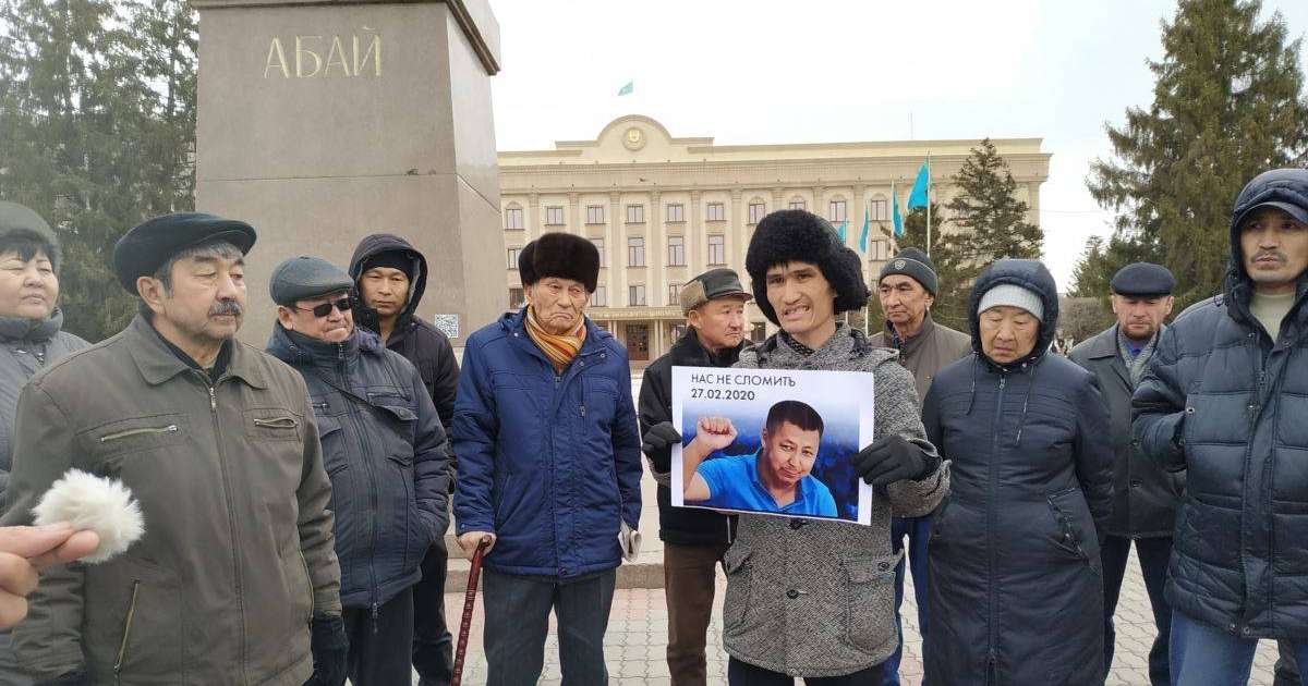 Оралда белсенділер Дулат Ағаділді еске алды