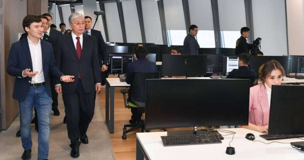 托卡耶夫总统了解首都创新生态系统发展情况