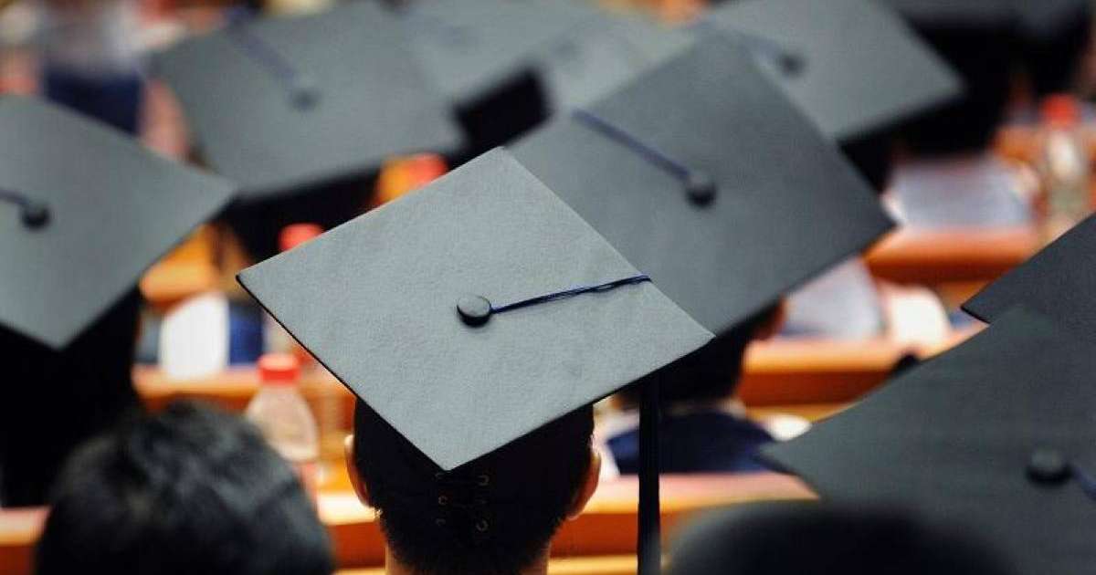 匈牙利政府为哈萨克斯坦学生提供大学公费名额