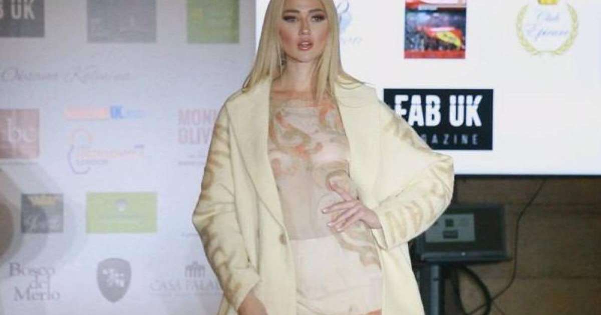 哈萨克斯坦设计师民族风服装亮相伦敦时装秀