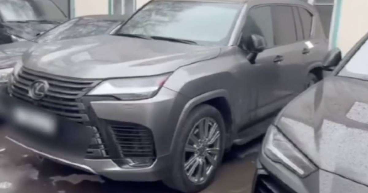 Lamborghini, Mercedes, асыл тұқымды жылқылар: депутат бюджет қажысын жымқырды деген күдікке ілінді