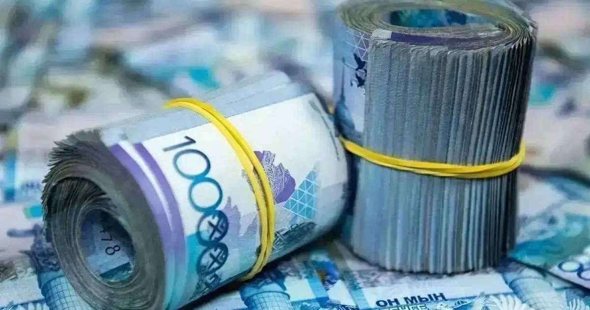 «Аз пайызбен несие алып беремін»: 15 адамды алдаған күдіктінің үстінен іс қозғалды