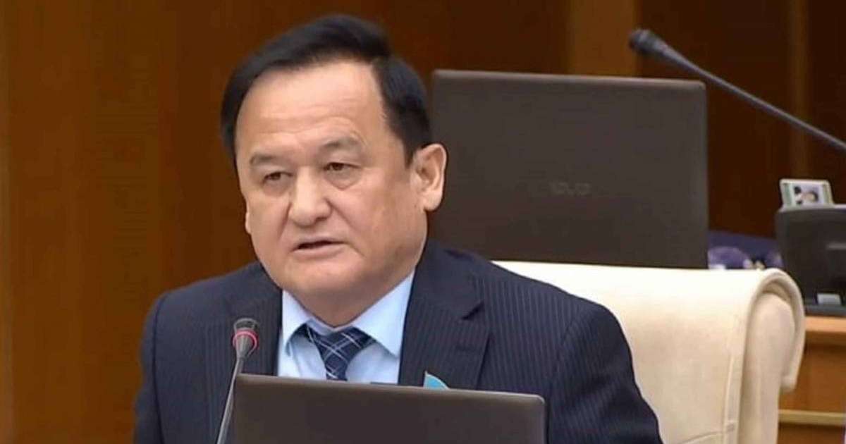 Мемлекеттік тілге миы жетпегендер қалай министр болады?