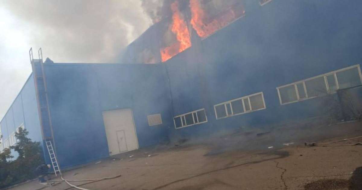 Елордадағы «Астықжан» сауда орталығындағы өрт сөндірілді