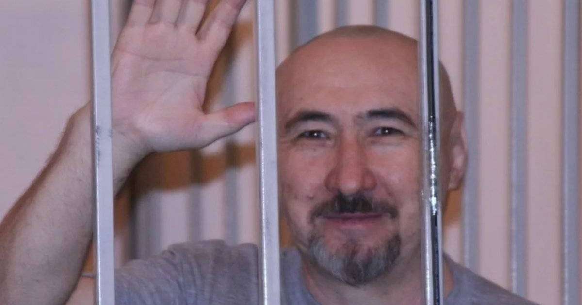 Арон Атабектің үйіне келгендегі суреті жарияланды (Фото)