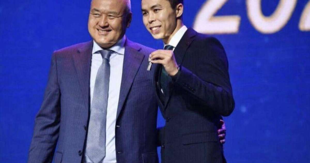 Экс-әкім Шөкеевтің олимпиада чемпионы Сәкен Бибосыновқа сыйлаған пәтері жалдамалы болып шықты