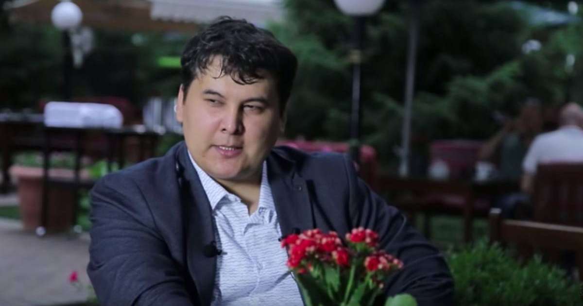 Ақын Балтабек халықтан кешірім сұрады